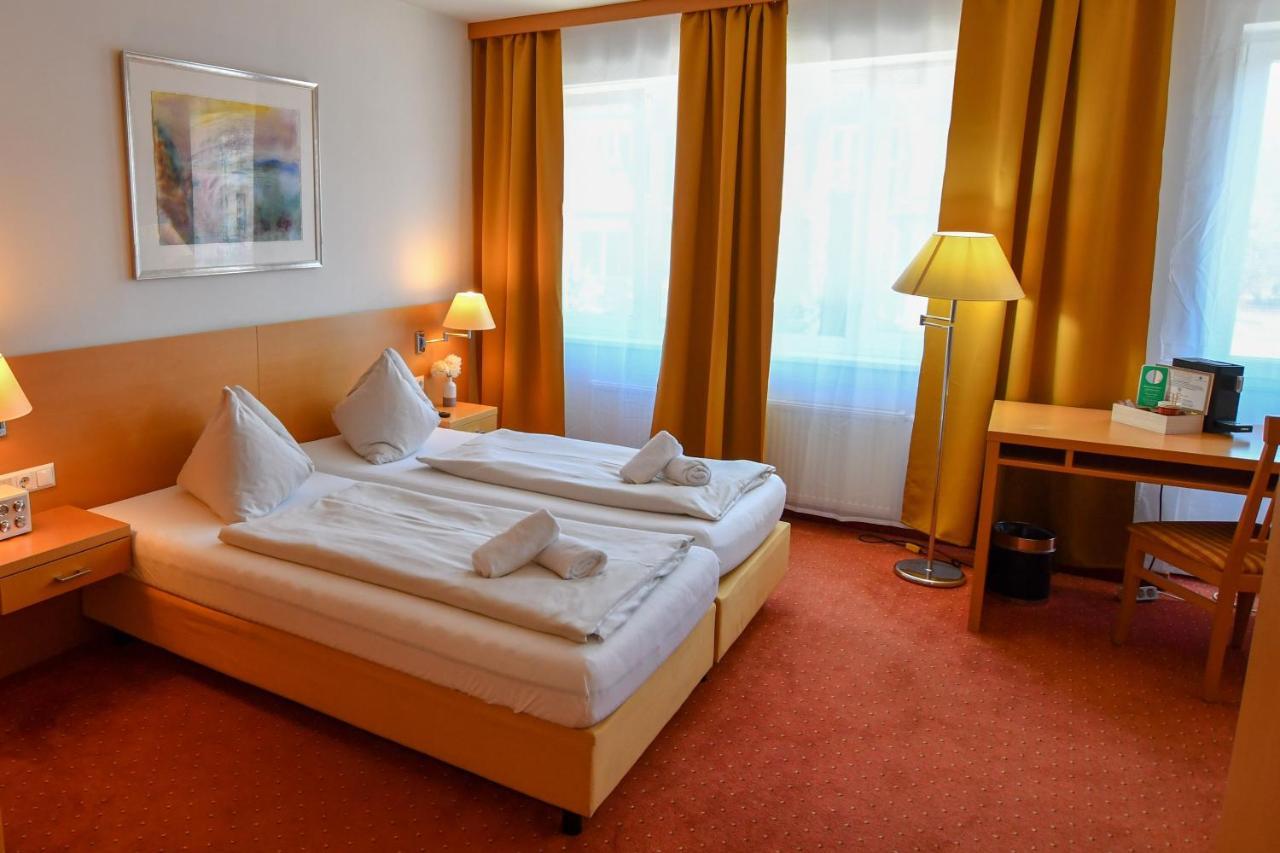 Motel55 - Nettes Hotel Mit Self Check-In In Villach, Warmbad Extérieur photo